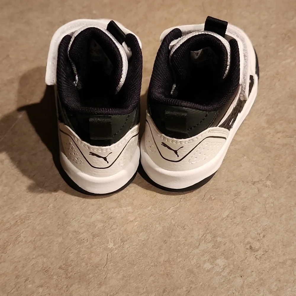 PUMA Hi-Top White Tennis Shoes Kids Toddler Size 5